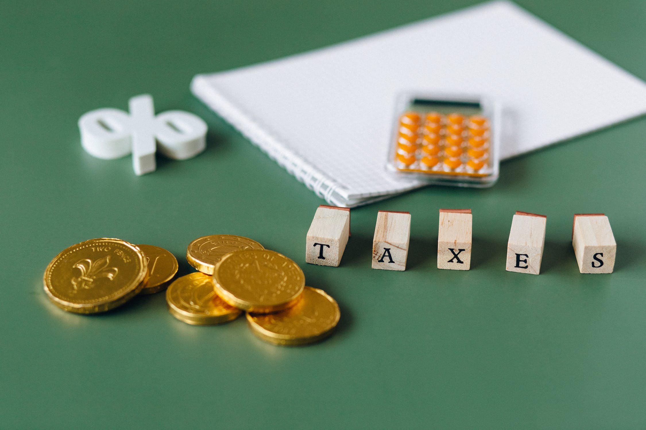 Niezapłacone faktury a podatek VAT i podatek dochodowy